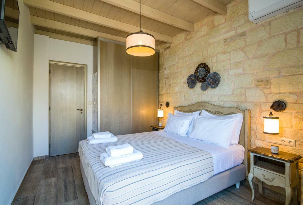 Villa Sirocos สตาโลส ภายนอก รูปภาพ