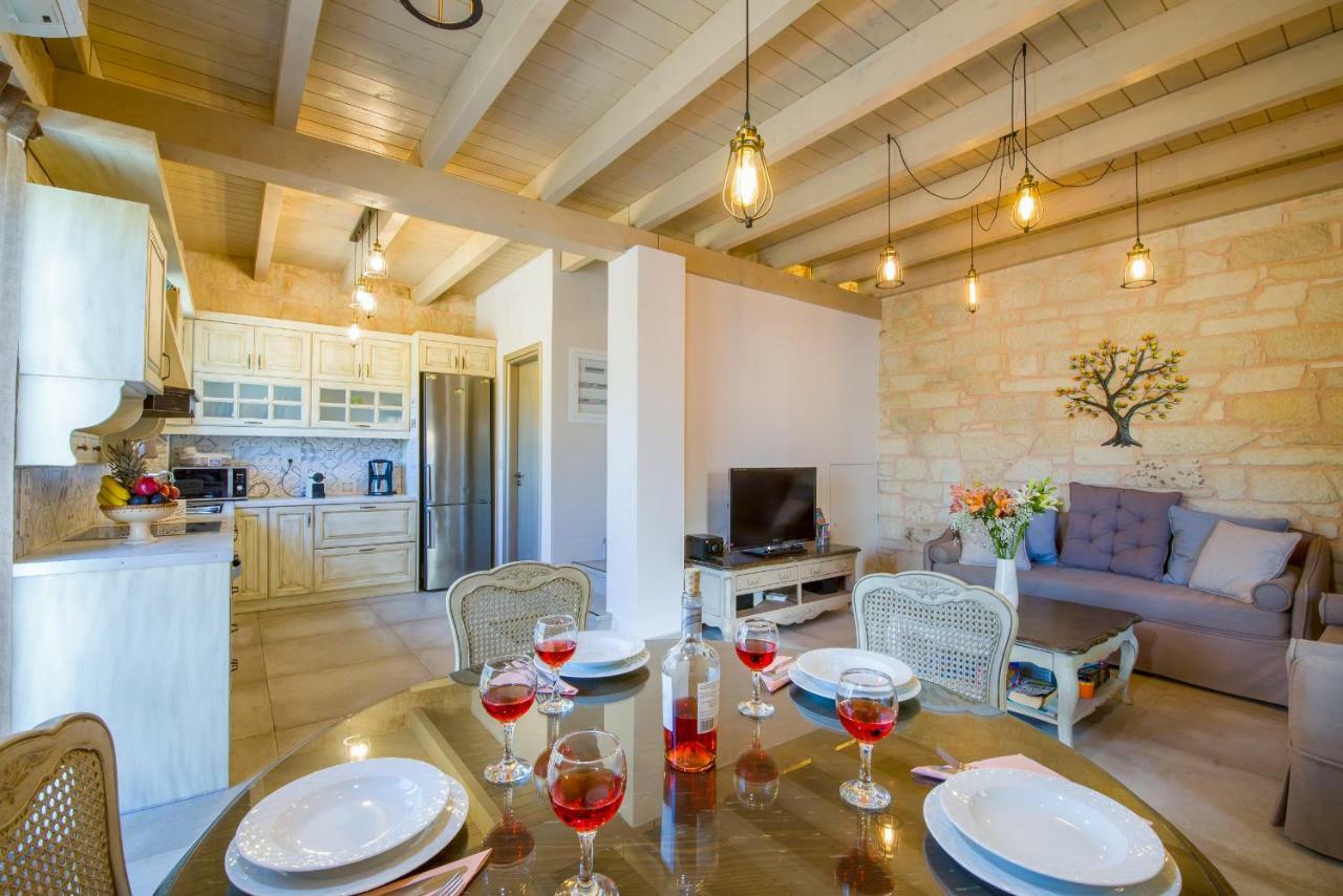 Villa Sirocos สตาโลส ภายนอก รูปภาพ