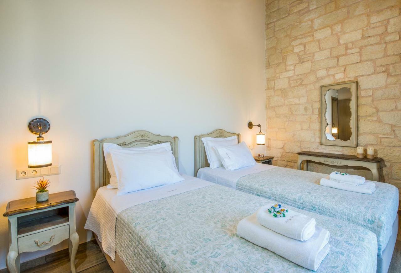 Villa Sirocos สตาโลส ภายนอก รูปภาพ